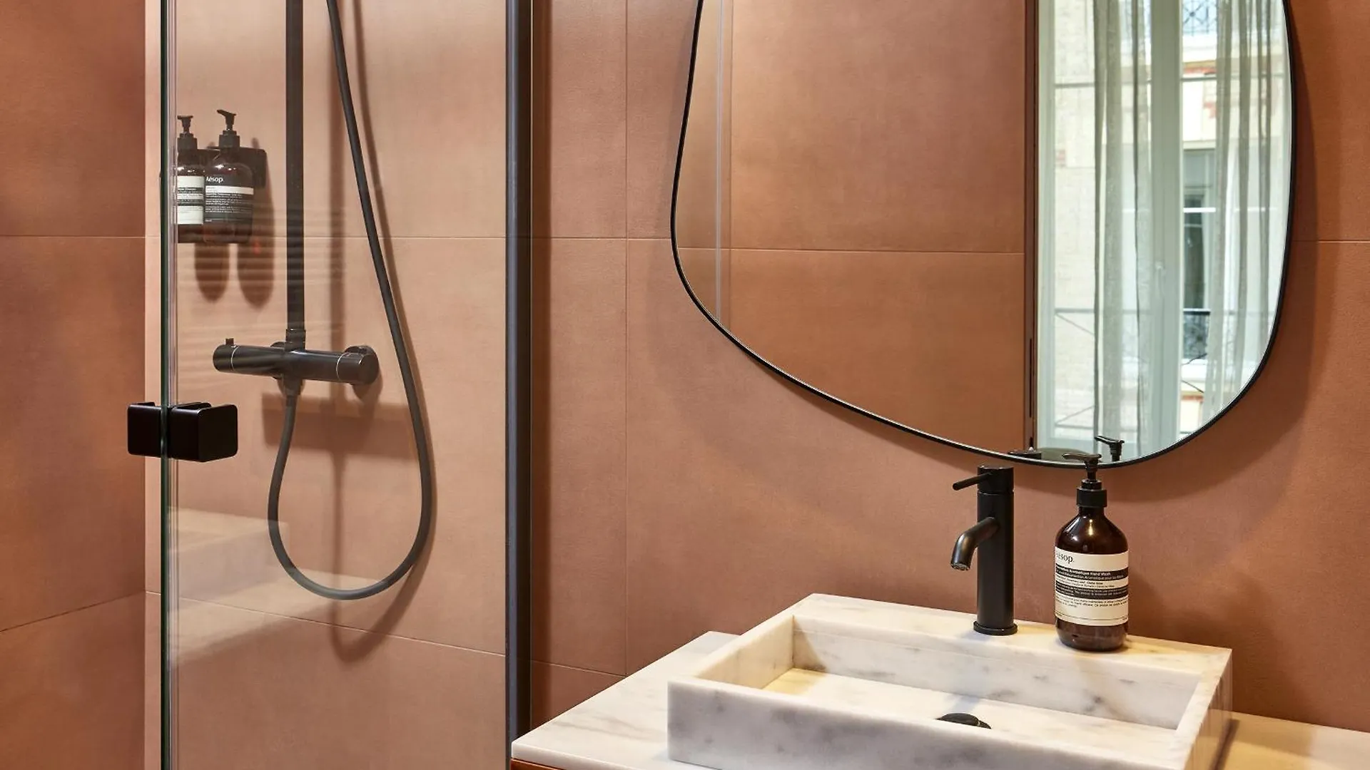 Marais - 4 Pieces De 115 M2 - Grand Salon Convivial Apartment Paris